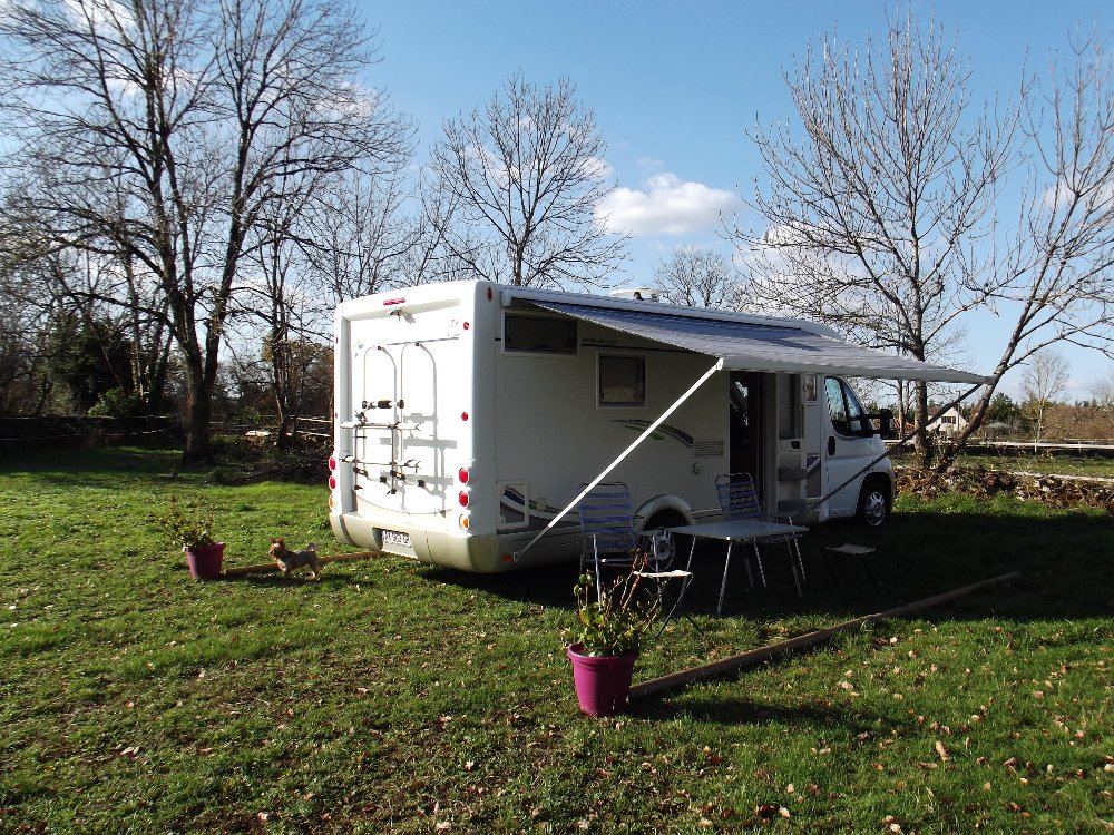 Aire camping-car  Concots (46260) - Photo 2